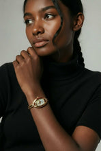 Load image into Gallery viewer, MONTRE RÉTRO/ PAPILLON
