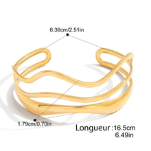 Load image into Gallery viewer, Anna, solid 18 kt gold-plated bracelet with airy wave design
