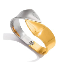 Load image into Gallery viewer, Cloé, solid two-tone 18kt gold-plated bracelet
