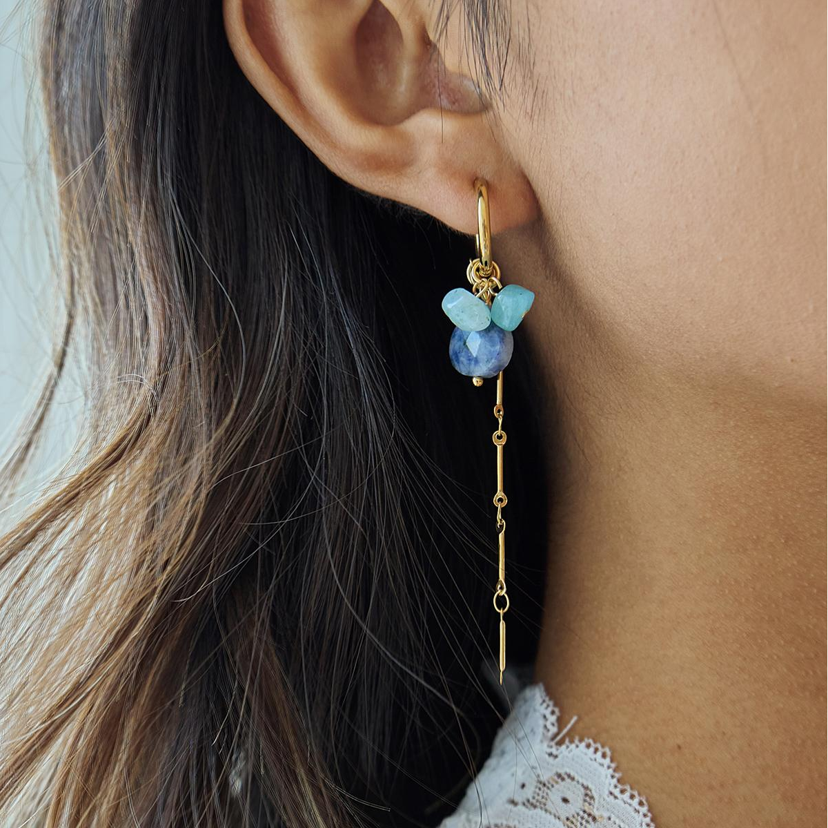 Alexia, anneaux doré 18 carat avec pierres naturel bleu vert